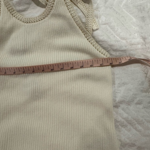 NEW RAG & BONE REVOLVE IVORY RIBBED HALTER TOP crochet - Picture 5 of 7